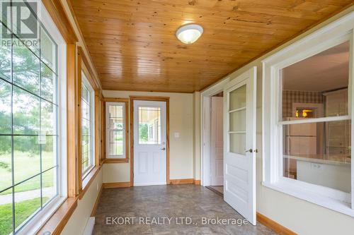 2561 County Road 10 Road, Prince Edward County (South Marysburgh), ON - Indoor Photo Showing Other Room