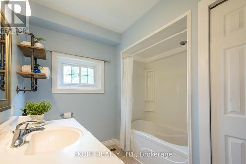 2561 County Road 10 Road, Prince Edward County (South Marysburgh), ON - Indoor Photo Showing Bathroom