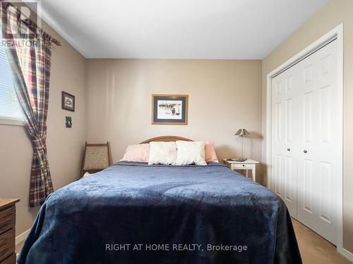 953 Airport Parkway, Belleville, ON - Indoor Photo Showing Bedroom