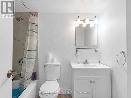 708 - 130 Neptune Drive, Toronto C04, ON - Indoor Photo Showing Bathroom