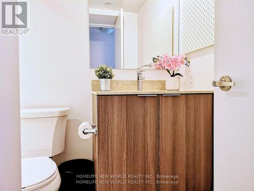 1108 - 955 Bay Street, Toronto C01, ON - Indoor Photo Showing Bathroom