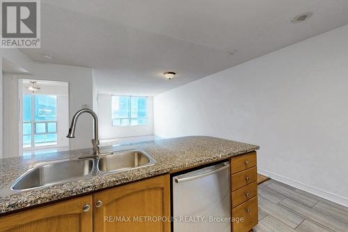 502 - 30 Grand Trunk Crescent, Toronto C01, ON - Indoor Photo Showing Kitchen With Double Sink