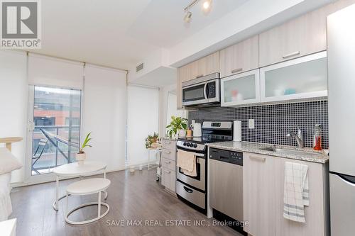 508E - 36 Lisgar Street, Toronto (Little Portugal), ON - Indoor Photo Showing Kitchen