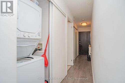 508E - 36 Lisgar Street, Toronto (Little Portugal), ON - Indoor Photo Showing Laundry Room