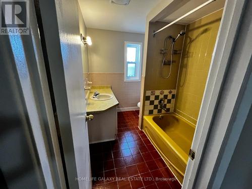 76 - 121 Centennial Road, Toronto (Centennial Scarborough), ON - Indoor Photo Showing Bathroom