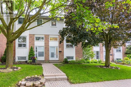 36 - 110 Deveron Crescent, London, ON - Outdoor With Facade