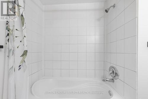 36 - 110 Deveron Crescent, London, ON - Indoor Photo Showing Bathroom