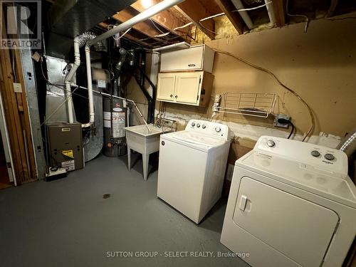 36 - 110 Deveron Crescent, London, ON - Indoor Photo Showing Laundry Room