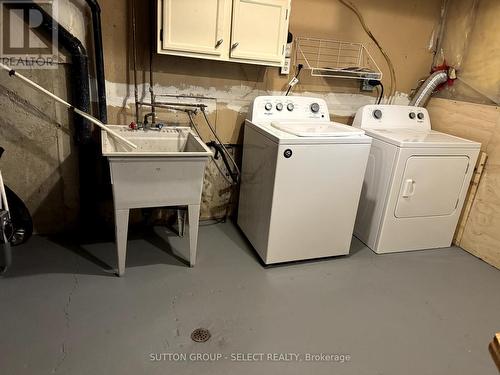 36 - 110 Deveron Crescent, London, ON - Indoor Photo Showing Laundry Room