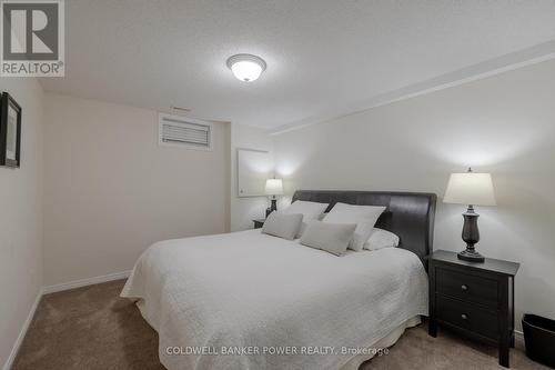 94 - 320 Ambleside Drive, London, ON - Indoor Photo Showing Bedroom