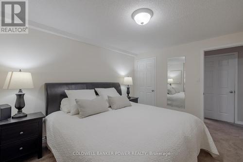 94 - 320 Ambleside Drive, London, ON - Indoor Photo Showing Bedroom