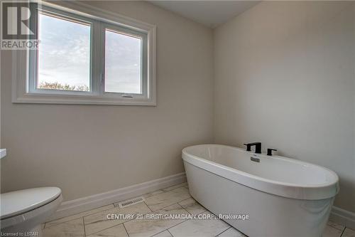 58 Aspen Circle, Thames Centre (Thorndale), ON - Indoor Photo Showing Bathroom