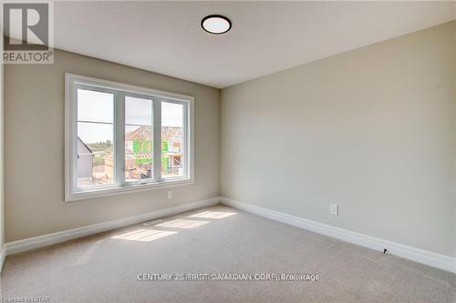 58 Aspen Circle, Thames Centre (Thorndale), ON - Indoor Photo Showing Other Room