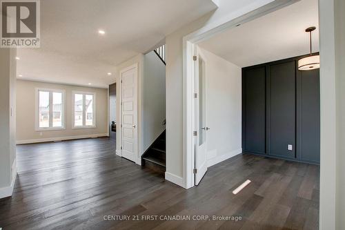 100 Aspen Circle, Thames Centre (Thorndale), ON - Indoor Photo Showing Other Room