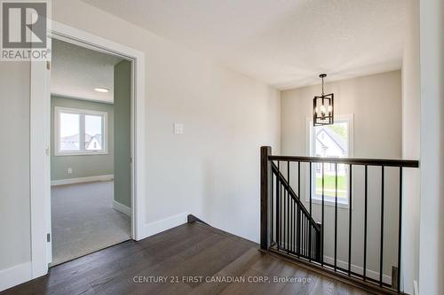 100 Aspen Circle, Thames Centre (Thorndale), ON - Indoor Photo Showing Other Room