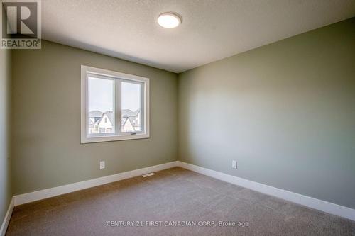 100 Aspen Circle, Thames Centre (Thorndale), ON - Indoor Photo Showing Other Room