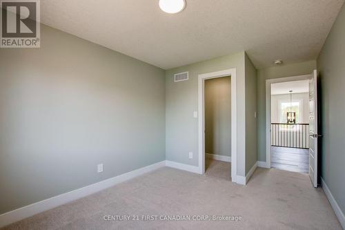 100 Aspen Circle, Thames Centre (Thorndale), ON - Indoor Photo Showing Other Room