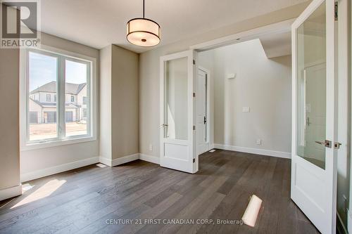 100 Aspen Circle, Thames Centre (Thorndale), ON - Indoor Photo Showing Other Room