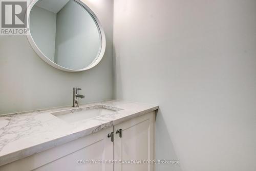 100 Aspen Circle, Thames Centre (Thorndale), ON - Indoor Photo Showing Bathroom