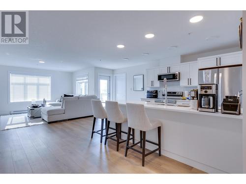 202 4278 22Nd Avenue, Prince George, BC - Indoor Photo Showing Kitchen With Upgraded Kitchen