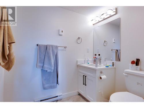 202 4278 22Nd Avenue, Prince George, BC - Indoor Photo Showing Bathroom