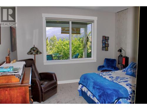 4551 71 Avenue Ne, Salmon Arm, BC - Indoor Photo Showing Bedroom