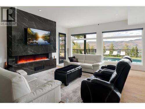 132 Sunset Boulevard, Vernon, BC - Indoor Photo Showing Living Room With Fireplace