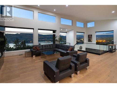 132 Sunset Boulevard, Vernon, BC - Indoor