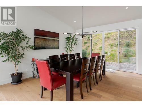 132 Sunset Boulevard, Vernon, BC - Indoor Photo Showing Dining Room