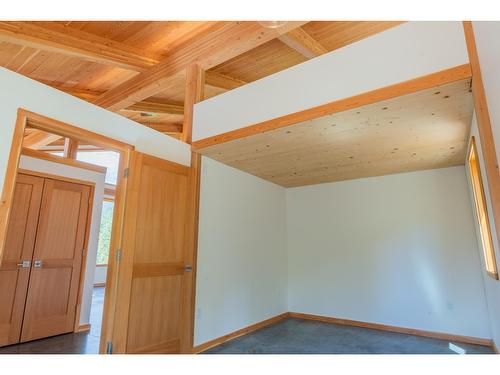 3439 Cazakoff Road, Nelson, BC - Indoor Photo Showing Other Room