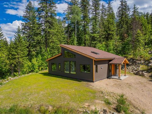 3439 Cazakoff Road, Nelson, BC - Outdoor