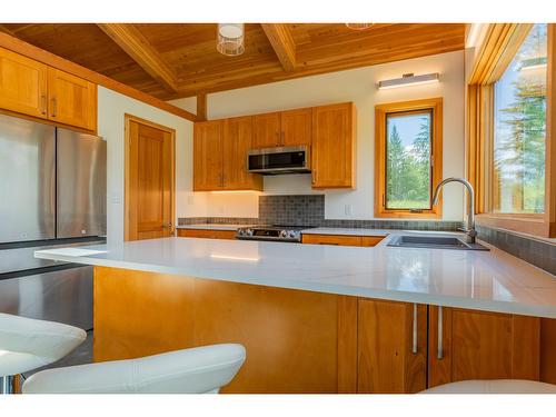 3439 Cazakoff Road, Nelson, BC - Indoor Photo Showing Kitchen