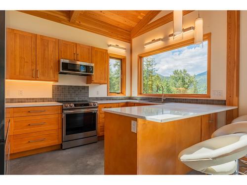 3439 Cazakoff Road, Nelson, BC - Indoor Photo Showing Kitchen