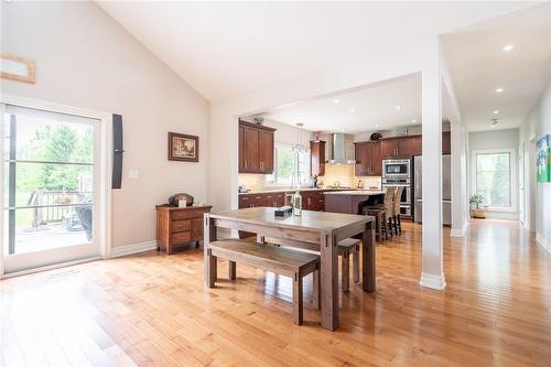 327 Pelham Road, St. Catharines, ON - Indoor Photo Showing Dining Room