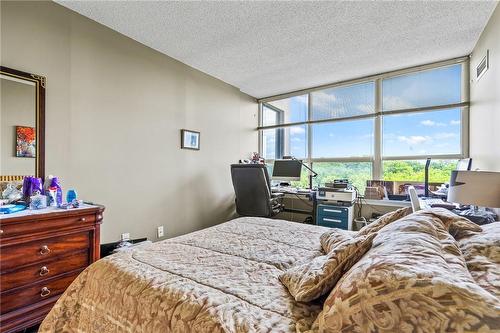 3 Towering Heights Boulevard|Unit #605, St. Catharines, ON - Indoor Photo Showing Bedroom