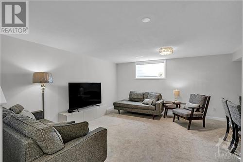 43 Finglas Court, Ottawa, ON - Indoor Photo Showing Other Room