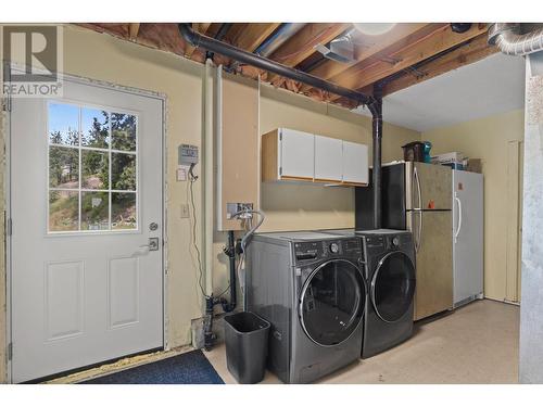 2284 Westville Place, West Kelowna, BC - Indoor Photo Showing Laundry Room
