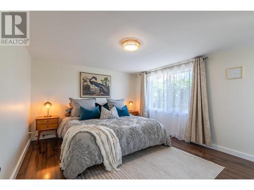 860 Fairview Road, Oliver, BC - Indoor Photo Showing Bedroom