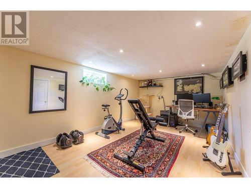 860 Fairview Road, Oliver, BC - Indoor Photo Showing Gym Room