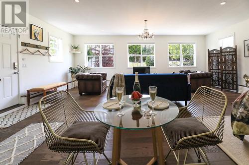 860 Fairview Road, Oliver, BC - Indoor Photo Showing Dining Room