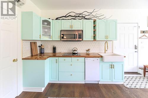 860 Fairview Road, Oliver, BC - Indoor Photo Showing Kitchen