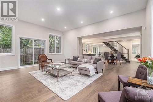 161 Maple Lane, Ottawa, ON - Indoor Photo Showing Living Room