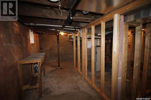 528 Redcoat Drive, Eastend, SK - Indoor Photo Showing Basement