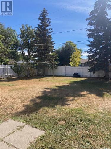 528 Redcoat Drive, Eastend, SK - Outdoor