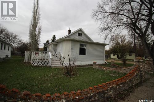 528 Redcoat Drive, Eastend, SK - Outdoor