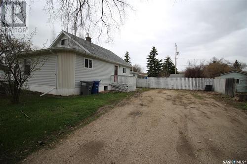 528 Redcoat Drive, Eastend, SK - Outdoor