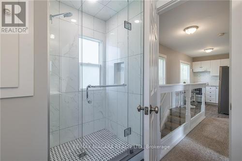 23 Hainer Street, St. Catharines, ON - Indoor Photo Showing Bathroom