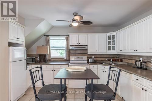 23 Hainer Street, St. Catharines, ON - Indoor Photo Showing Kitchen With Double Sink