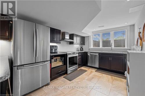 217 Concession 5 Road, Niagara-On-The-Lake, ON - Indoor Photo Showing Kitchen