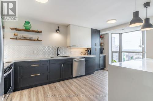 1504 - 67 Caroline Street S, Hamilton, ON - Indoor Photo Showing Kitchen With Upgraded Kitchen